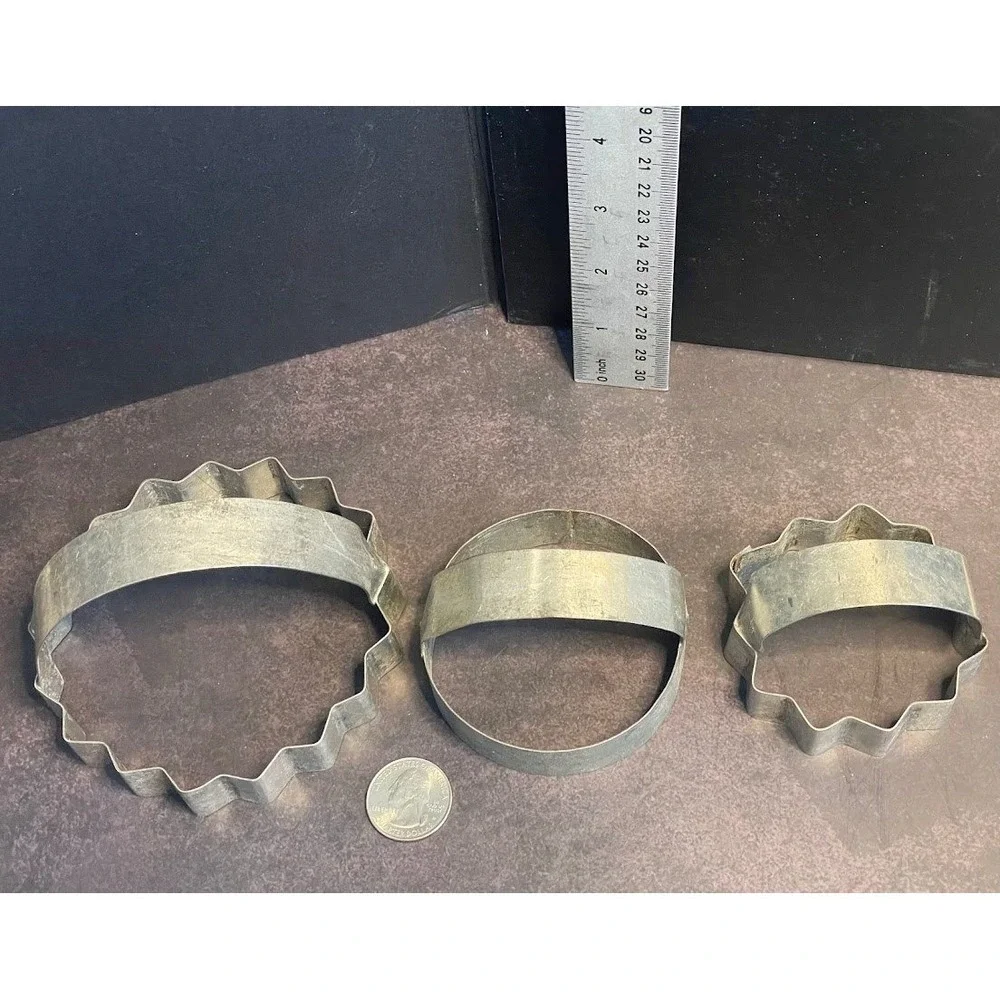 Vintage Metal Cookie Cutters Set Assorted Shapes Holiday Baking Fun‎